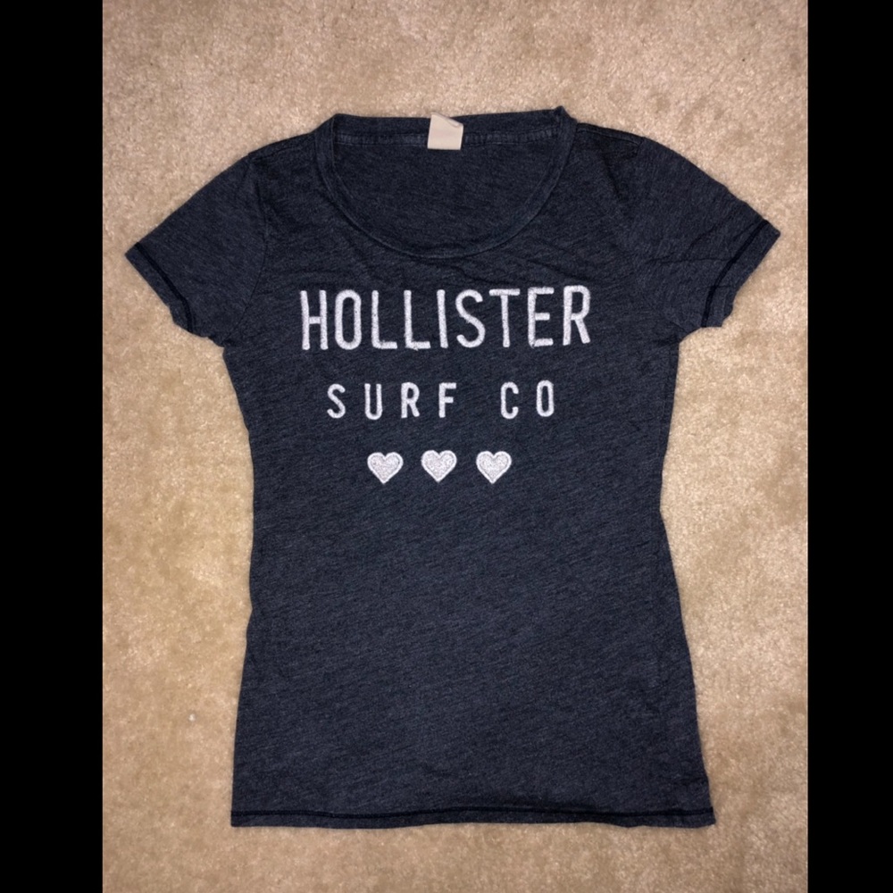 Hollister t-shirt